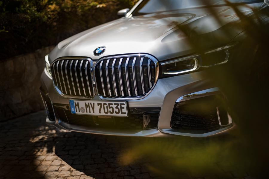 Детали экстерьера BMW 745Le xDrive M Sport (G12) 2019 года  (WW) (фото 83 из 103)